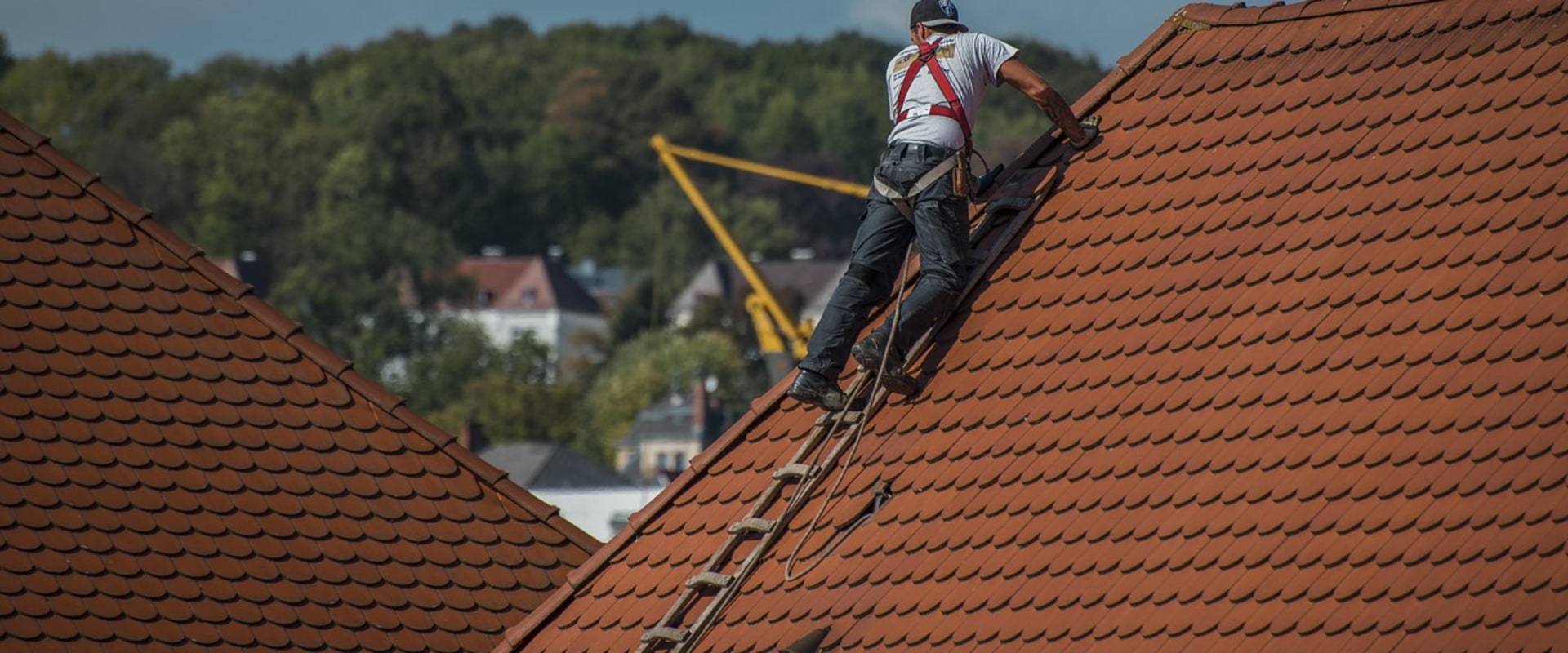 Enhance Home Comfort with Energy-Efficient Lighting & Roof Replacement